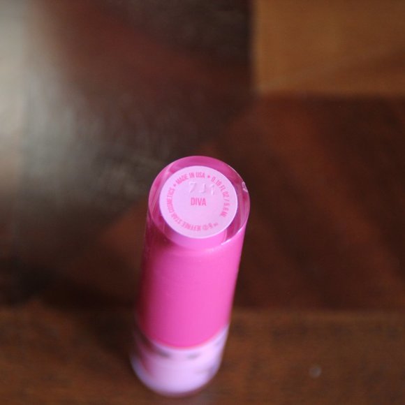 Jeffree Star Diva Velour Liquid Lipstick - Picture 4 of 5